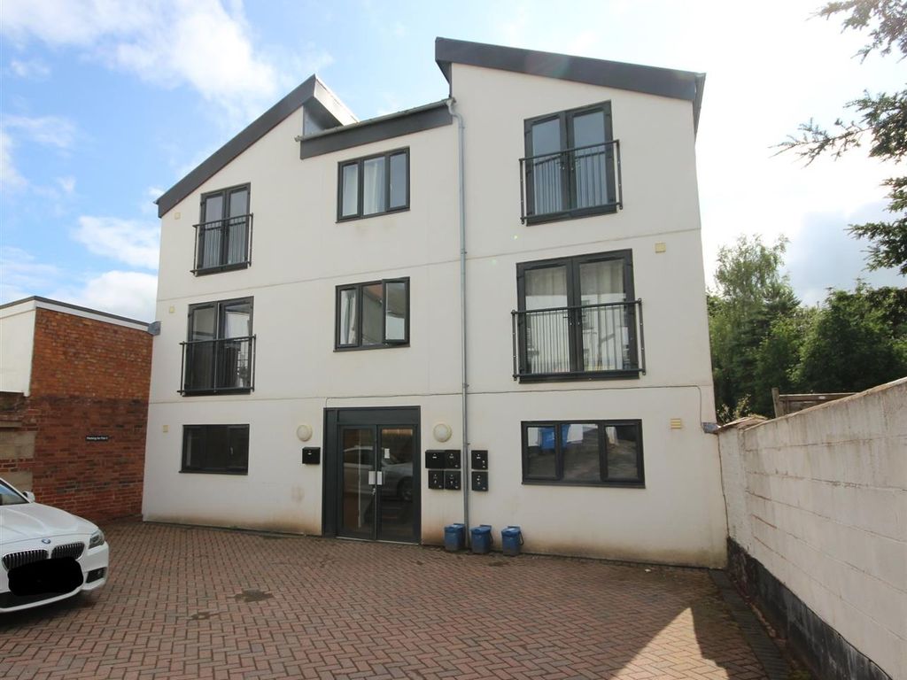 1 bed flat to rent in High Street, Cullompton EX15 Zoopla