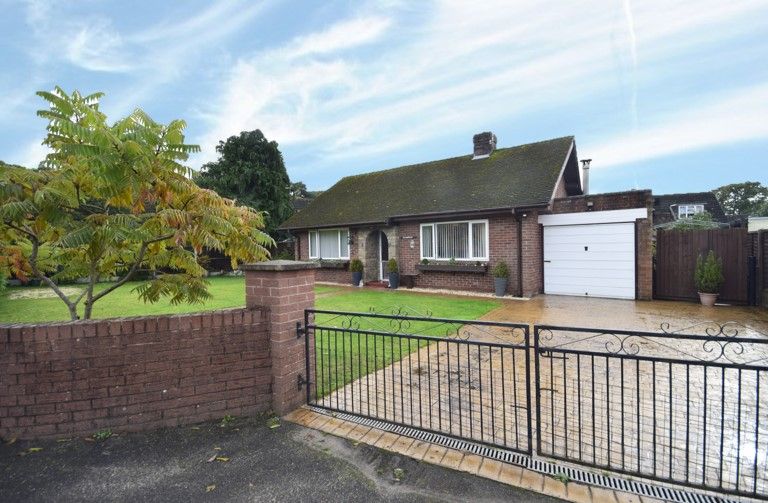 2 bed detached bungalow for sale in Heathwood Road, Higher Heath