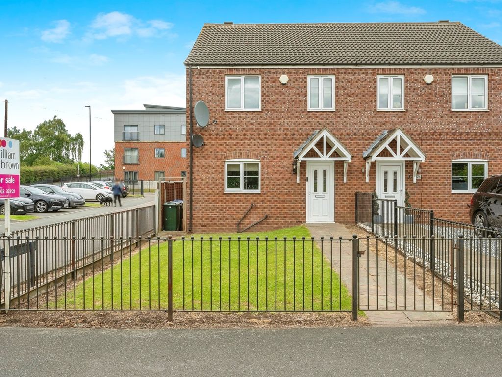 4 bed semidetached house for sale in Poplar Way, Auckley, Doncaster
