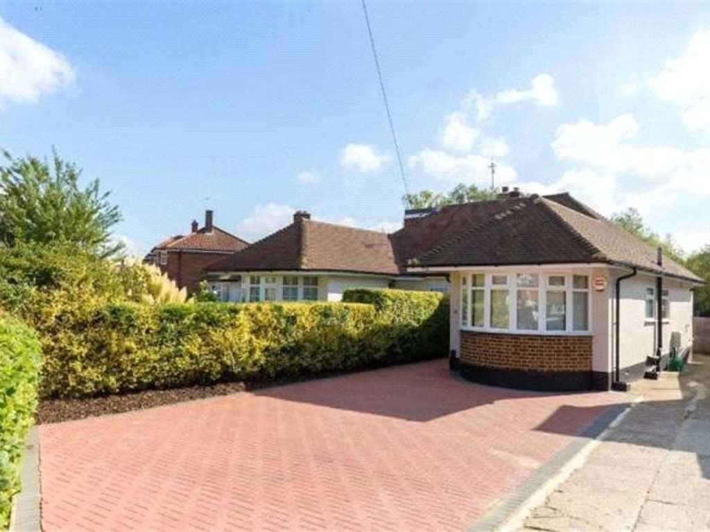 3 bed bungalow for sale in Castleton Road, Ruislip HA4 Zoopla