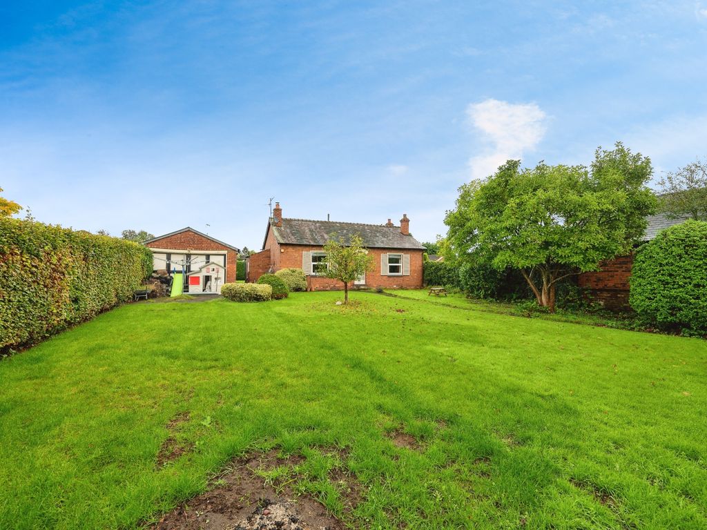 2 bed detached bungalow for sale in Mill Road, StourportOnSevern DY13