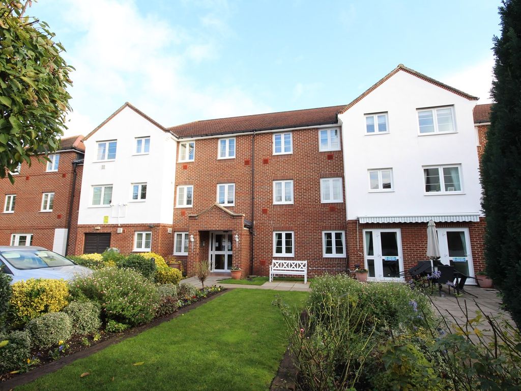 1 bed property for sale in Court, Letchworth Garden City SG6, £