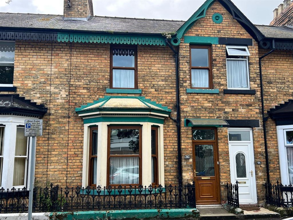2 bed terraced house for sale in Northway, Scarborough YO12, £165,000