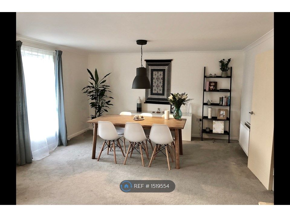 2 bed flat to rent in Felixstowe Road, London SE2 Zoopla