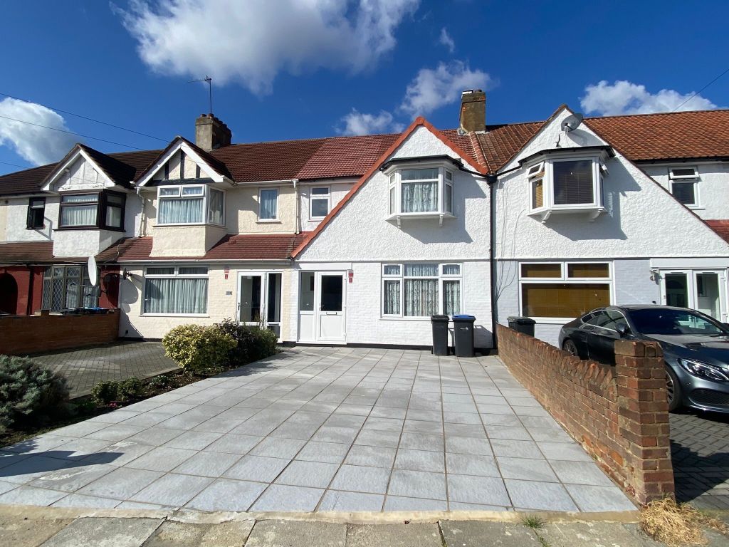 3 bed terraced house to rent in Elmcroft Avenue, London N9, £1,900 pcm