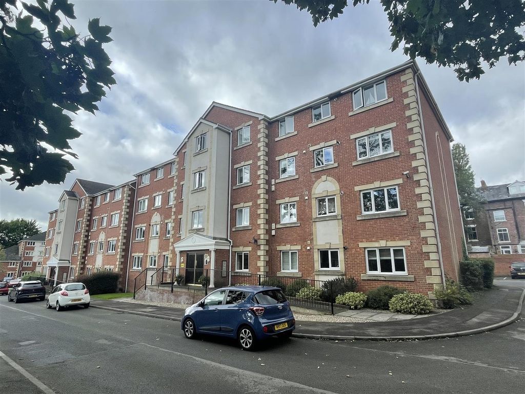 2 bed flat to rent in Dorchester Court, Marlborough Drive, Darlington