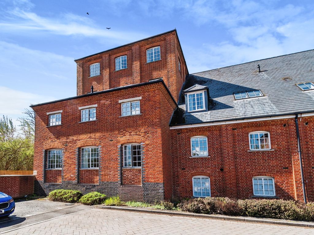 2 bed flat for sale in Brewery Lane, Romsey, Hampshire SO51 Zoopla