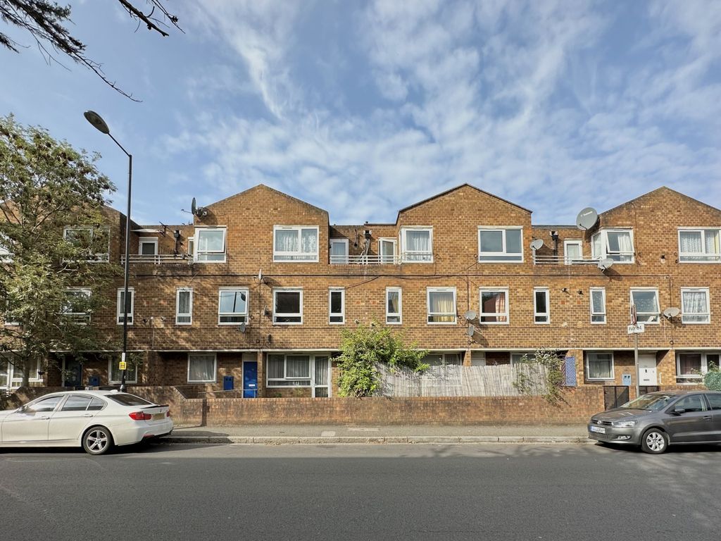 1 bed flat for sale in Pomeroy Street, London SE14, £240,000 Zoopla