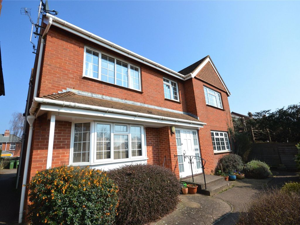 2 bed flat to rent in Topsham Road, Exeter, Devon EX2, £900 pcm Zoopla