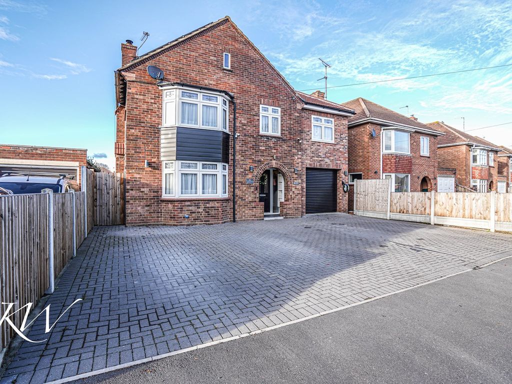5 bed detached house for sale in Ambrose Avenue, Colchester CO3 Zoopla