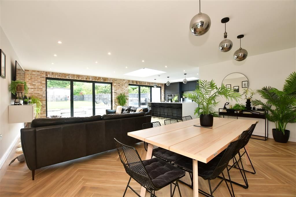 5 bed detached house for sale in Dumpton Park Drive, Broadstairs, Kent