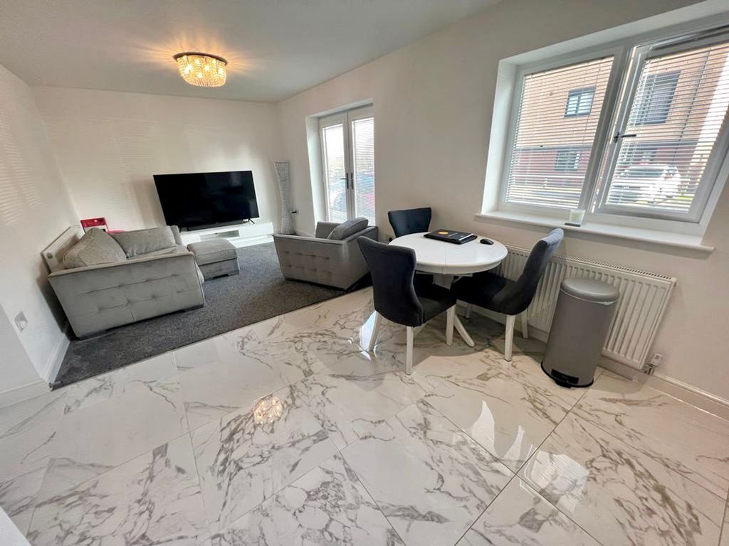 2 bed flat for sale in Farrier Close, Swinton M27, £160,000 Zoopla