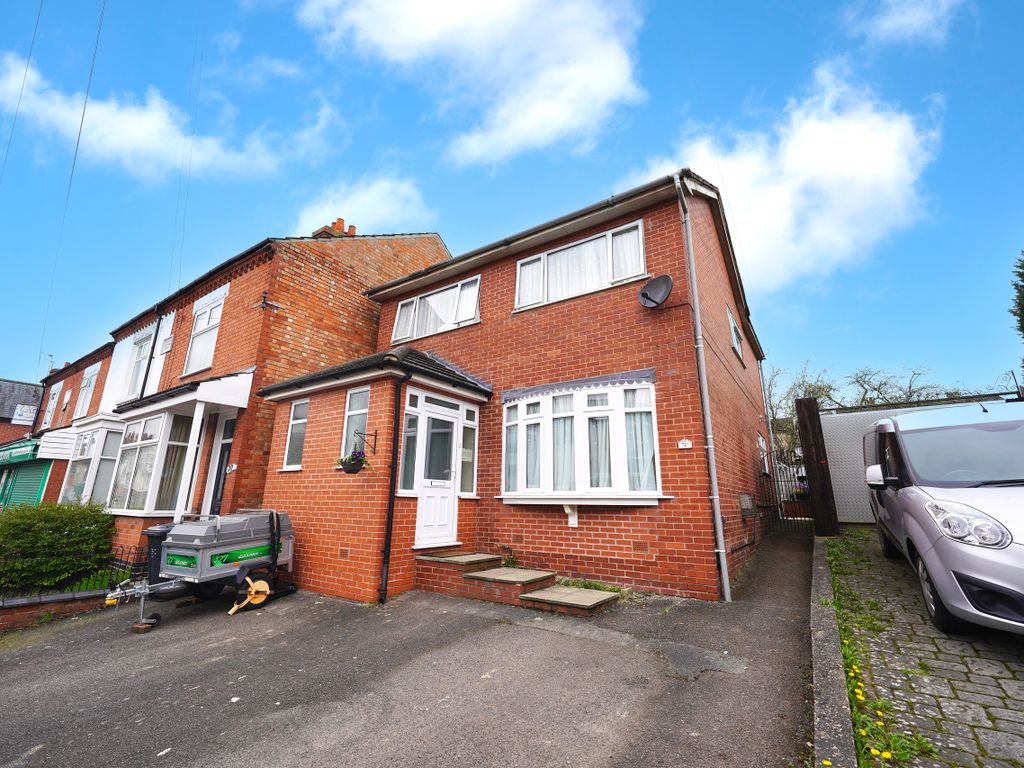 4 bed detached house for sale in Forest Gate, Anstey, Leicester LE7