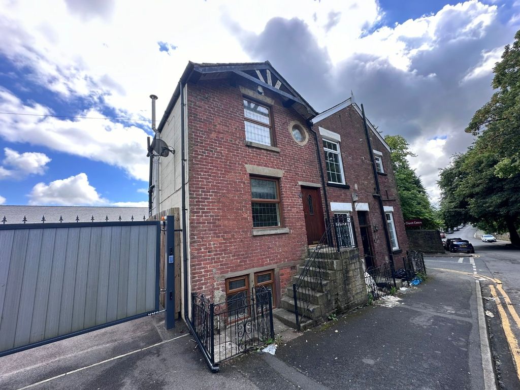 2 bed terraced house for sale in Junction Road, Bolton BL3, £115,000