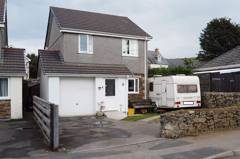 3 bed detached house for sale in Lower Pengegon, Camborne TR14, £