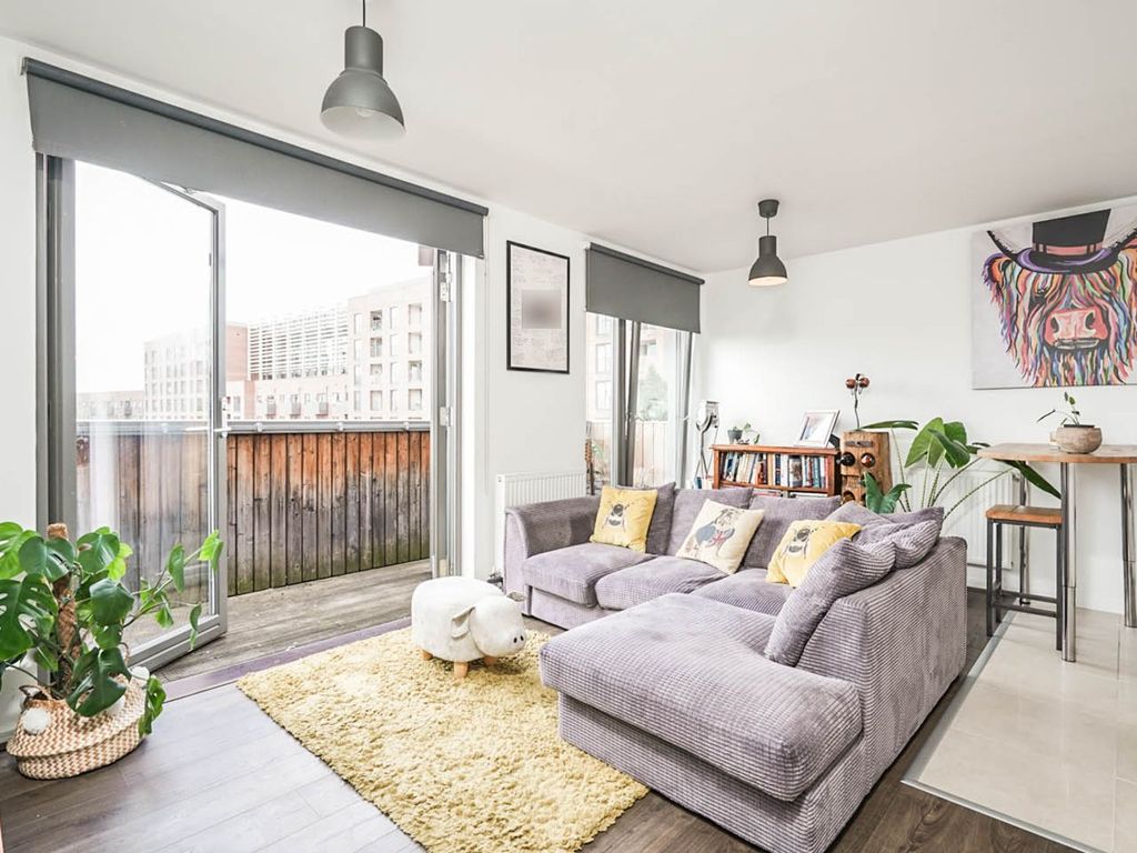 108 Hammersley Road, London E16