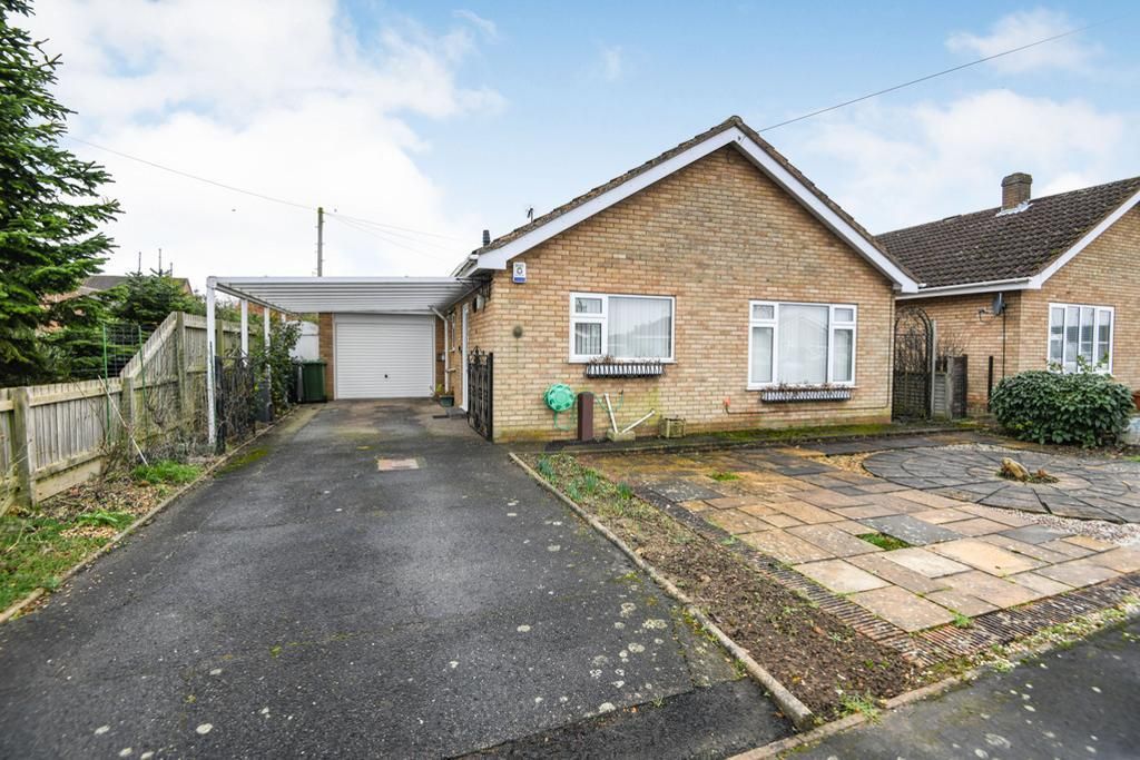 3 bed detached bungalow for sale in Burrett Gardens, Walsoken, Wisbech