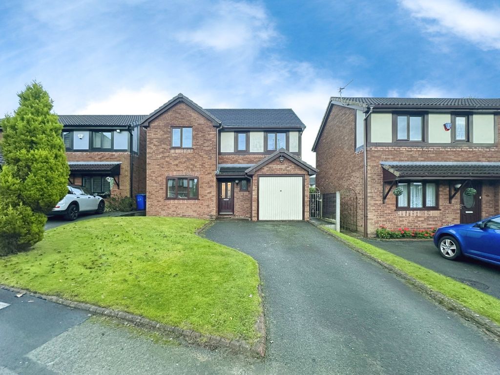 4 bed detached house for sale in Carlisle Close, Whitefield M45, £