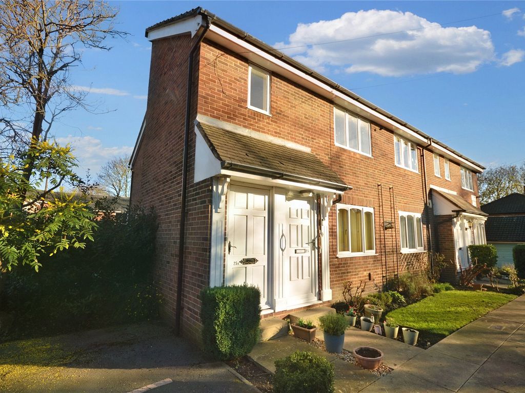 2 bed flat for sale in Preston Parade, Marsden Court, Leeds, West