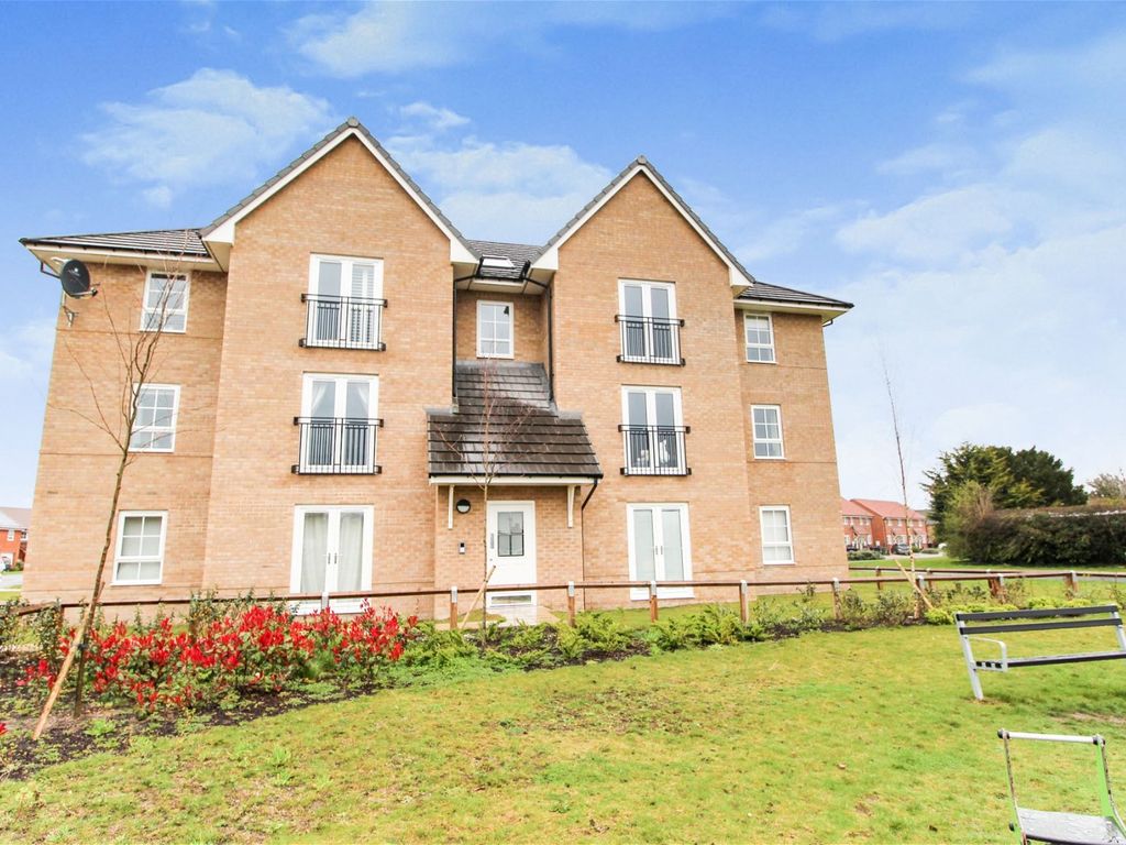 2 bed flat for sale in Riverside Avenue, Barlby YO8 Zoopla