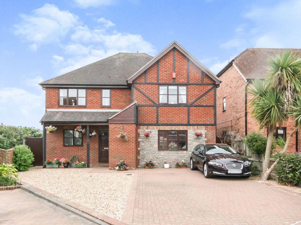 5 bed detached house for sale in Wealdhurst Park, Broadstairs CT10, £