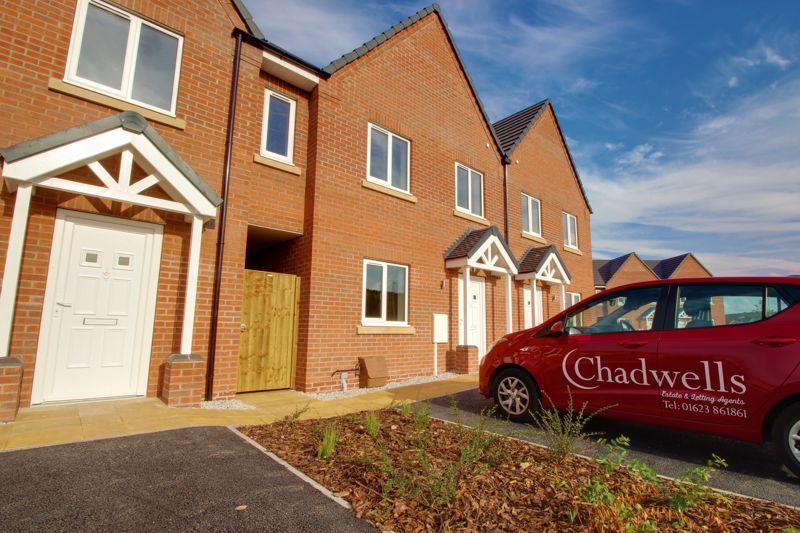 3 bed property to rent in Faraday Close, Ollerton, Newark NG22, £795