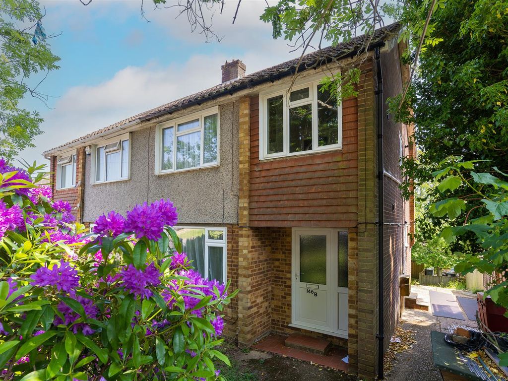 1 bed to rent in Deeds Grove, High HP12, £900 pcm