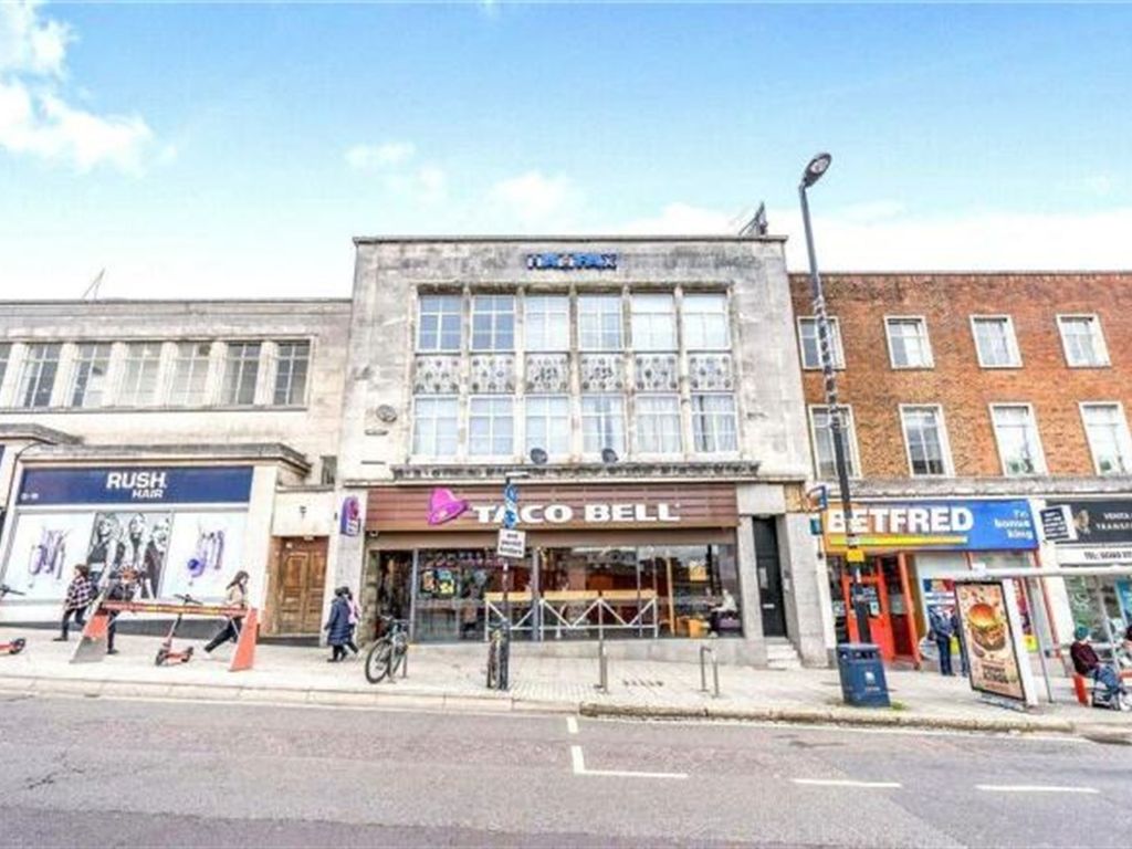 2 bed flat to rent in Hanover Buildings, Southampton SO14, £995 pcm