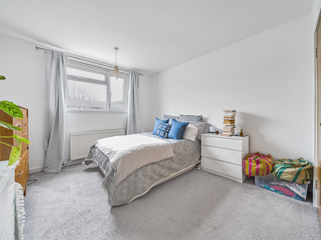 1 bed flat to rent in Dryden Court, Renfrew Road, London SE11 Zoopla
