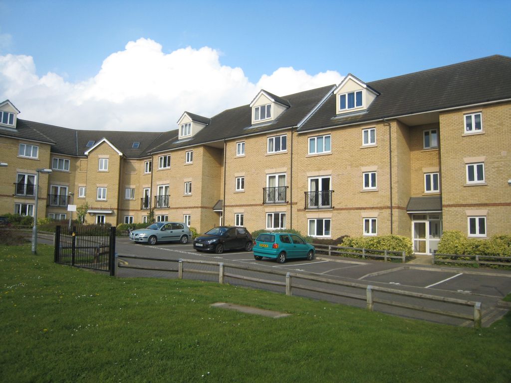 2 bed flat to rent in Clarendon Way, Colchester CO1 Zoopla