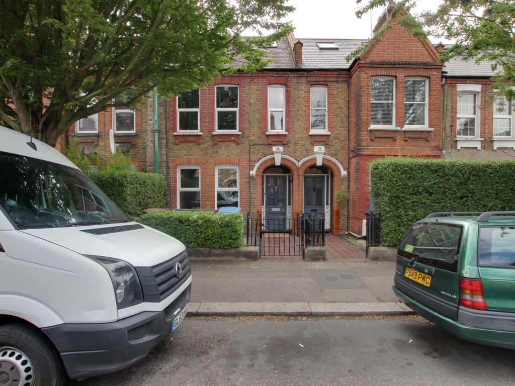 1 bed flat to rent in Fleeming Road, Walthamstow, London E17, £1,475