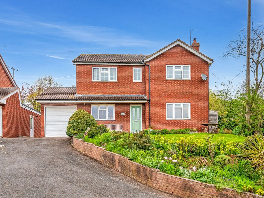 4 bed detached house for sale in Eardiston, Tenbury Wells WR15, £