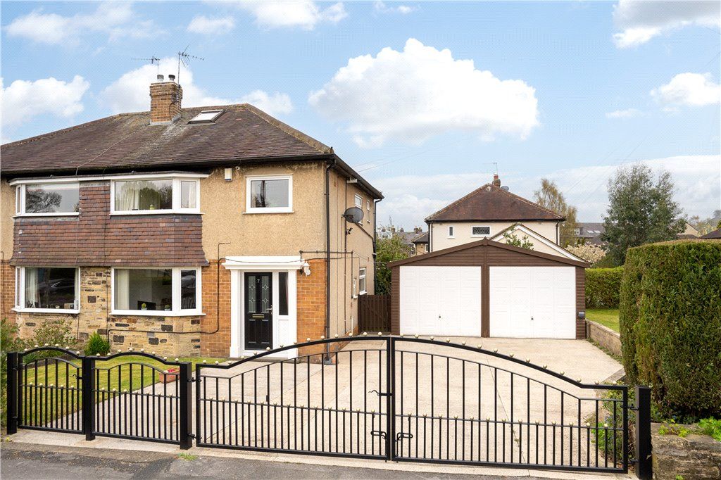 3 bed semidetached house for sale in Moorfield Avenue, Menston, Ilkley