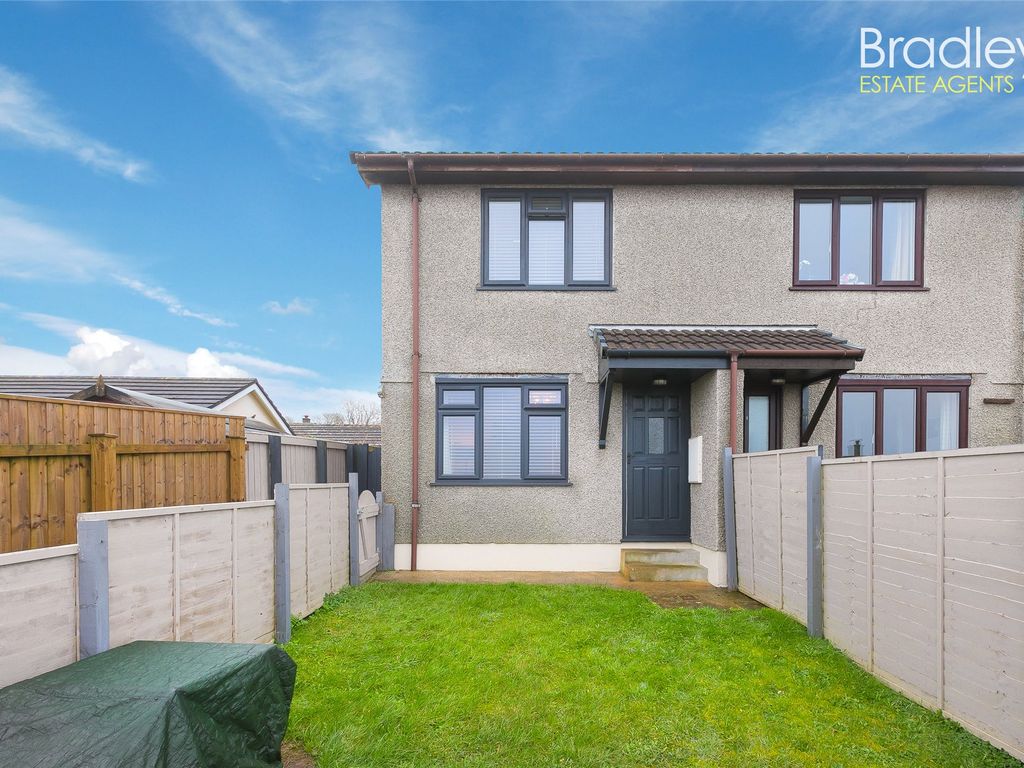 2 bed end terrace house for sale in Trevelyan Close, Goldsithney