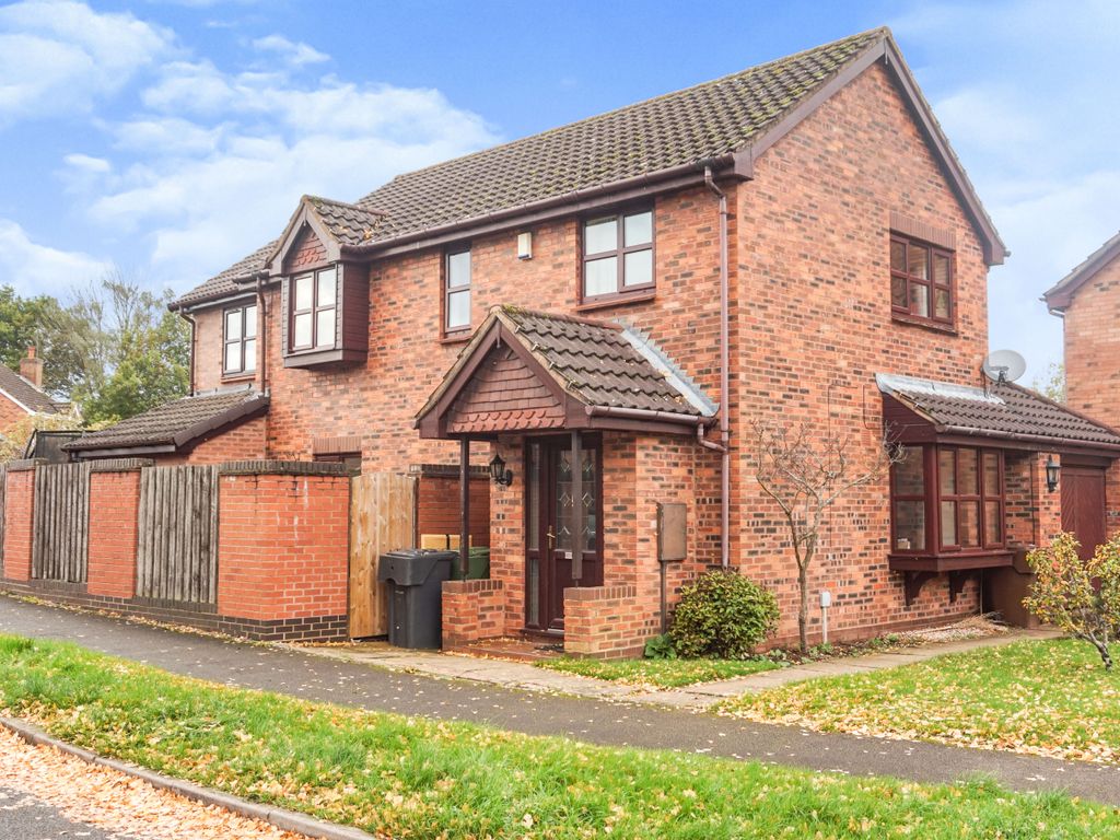 5 bed detached house for sale in Yew Tree Drive, Bromsgrove B60 Zoopla