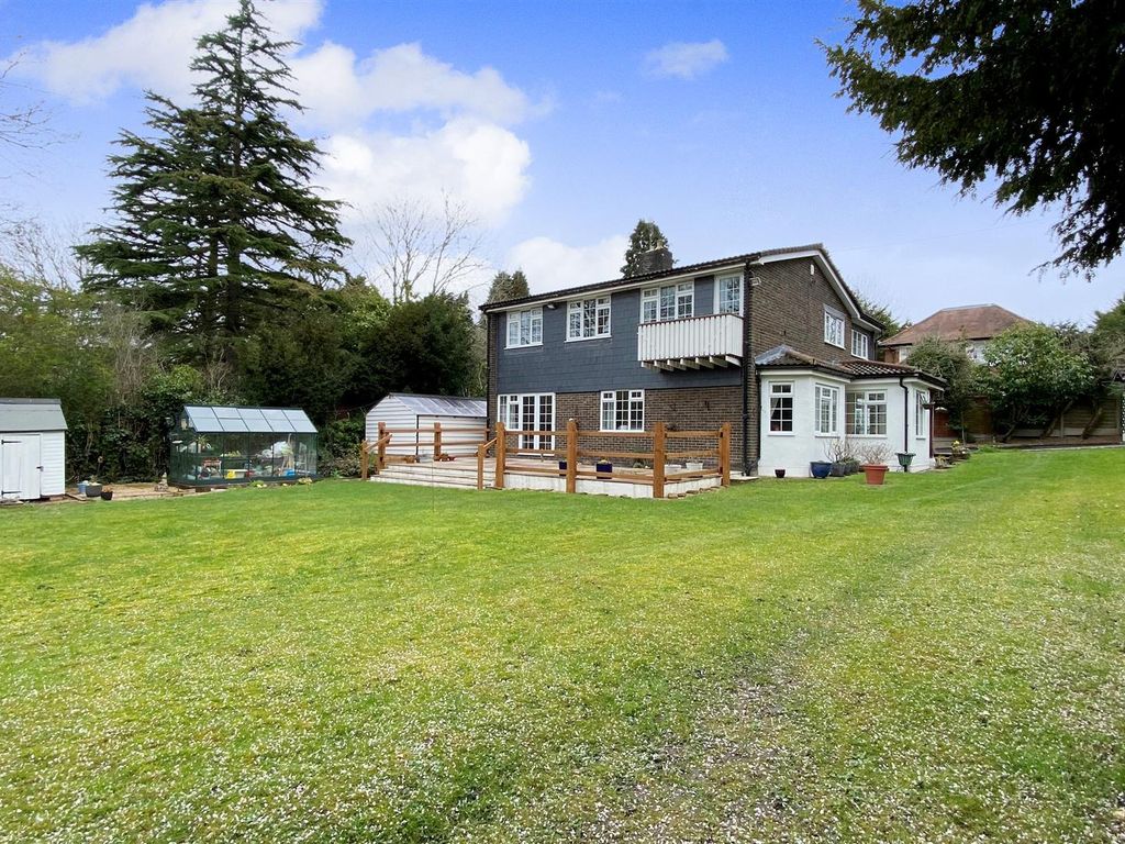 5 bed detached house for sale in Warren Avenue, Sutton SM2 Zoopla