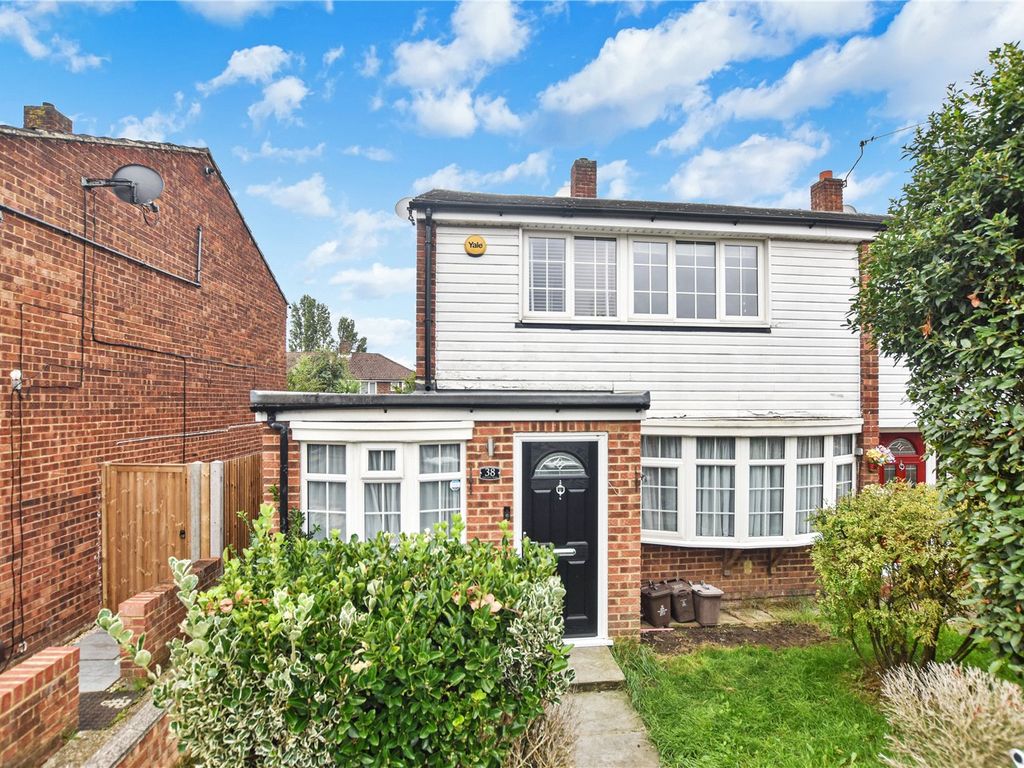3 bed end terrace house for sale in Pengarth Road, Bexley, Kent DA5