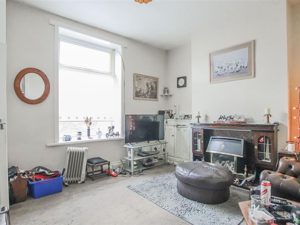 3 bed terraced house for sale in Thomas Street, Colne BB8, £70,000 Zoopla