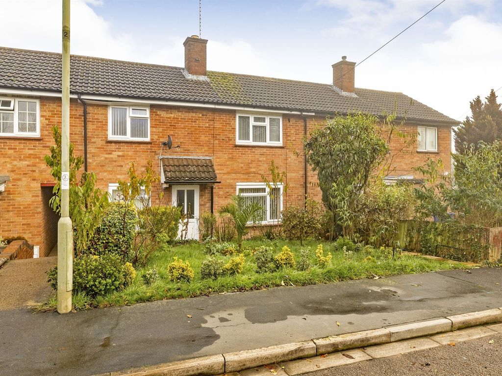 3 bed semidetached house for sale in Margaret Close, Banbury OX16 Zoopla