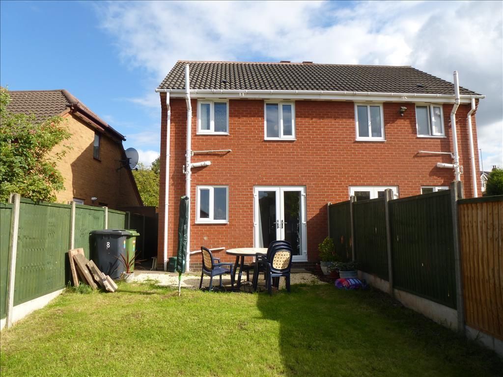 2 bed property to rent in Shetland Close, Wolverhampton WV6, £825 pcm