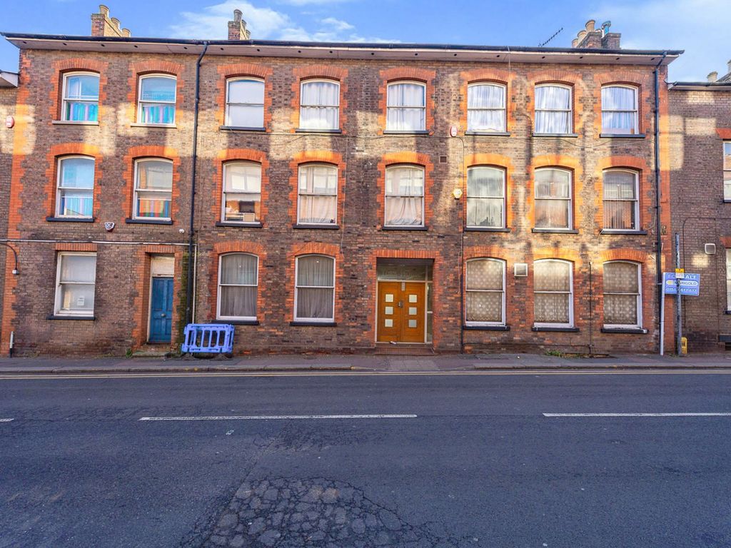 Park Street West, Luton, Bedfordshire LU1  