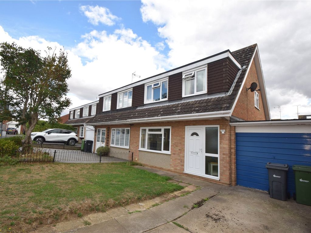 3 bed semidetached house to rent in Olivers Drive, Witham CM8 Zoopla