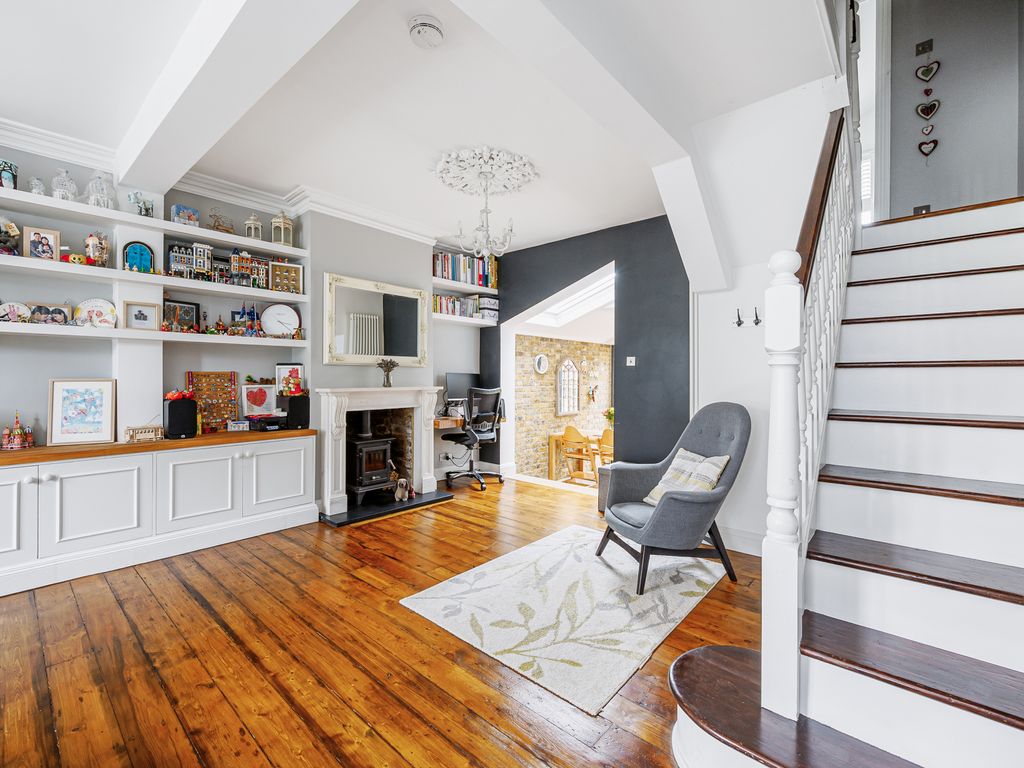 3 bed terraced house for sale in Brook Road South, Brentford TW8 Zoopla