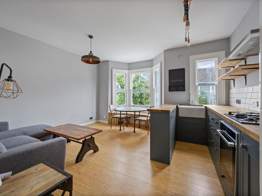 2 bed flat to rent in Napier Road, Kensal Green NW10, £2,150 pcm Zoopla