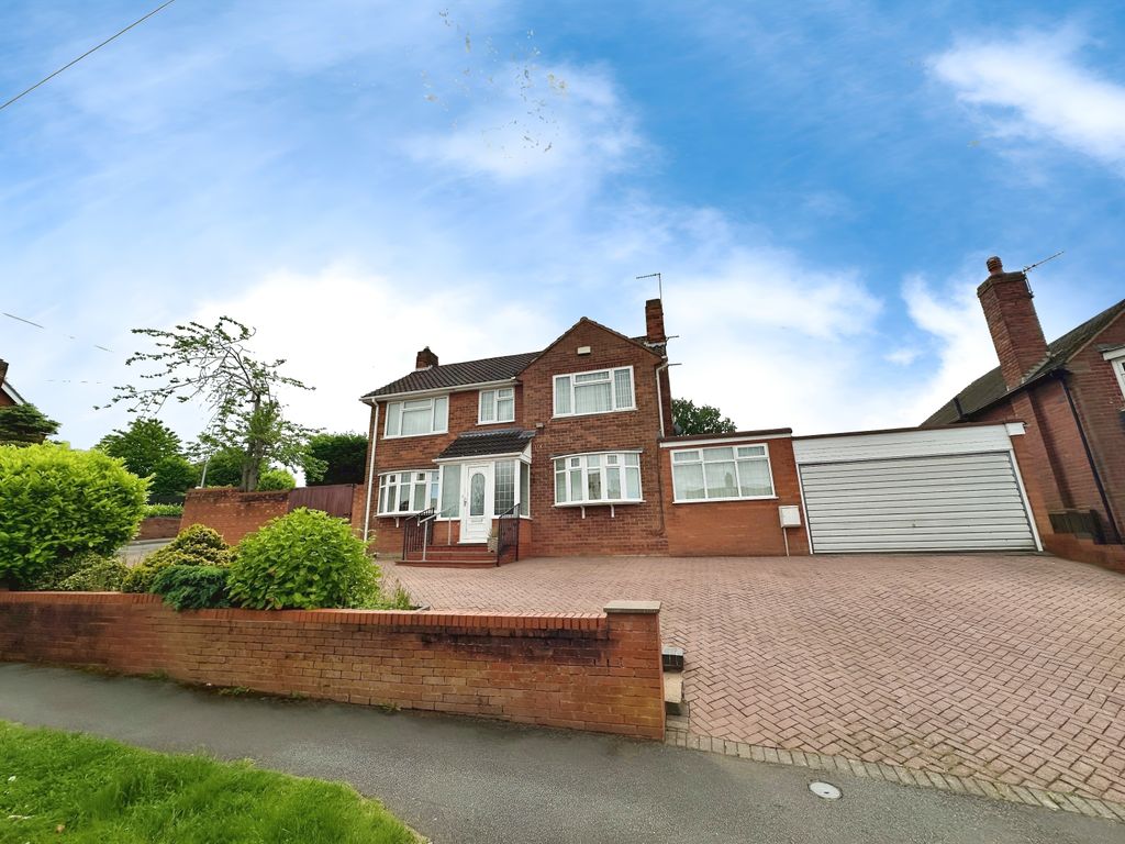 4 bed detached house for sale in Sandringham Road, Penn, Wolverhampton