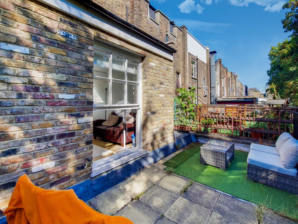2 bed flat for sale in Caledonian Road, Islington, London N1 Zoopla
