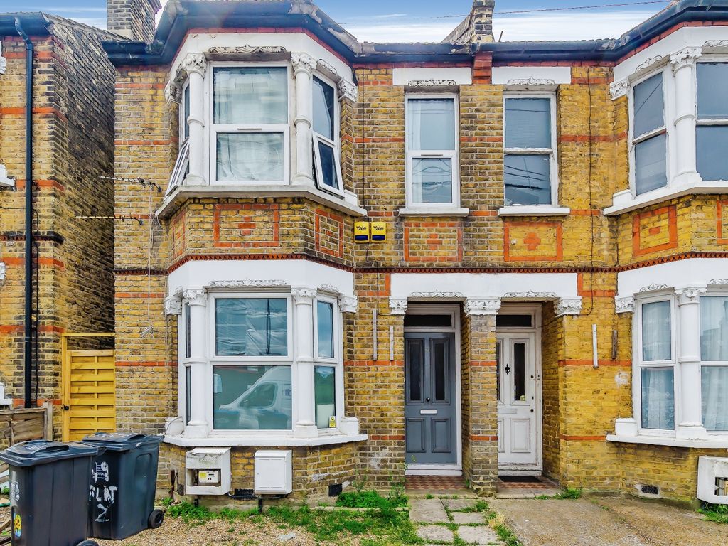 2 bed flat for sale in Chatfield Road, Croydon CR0 Zoopla