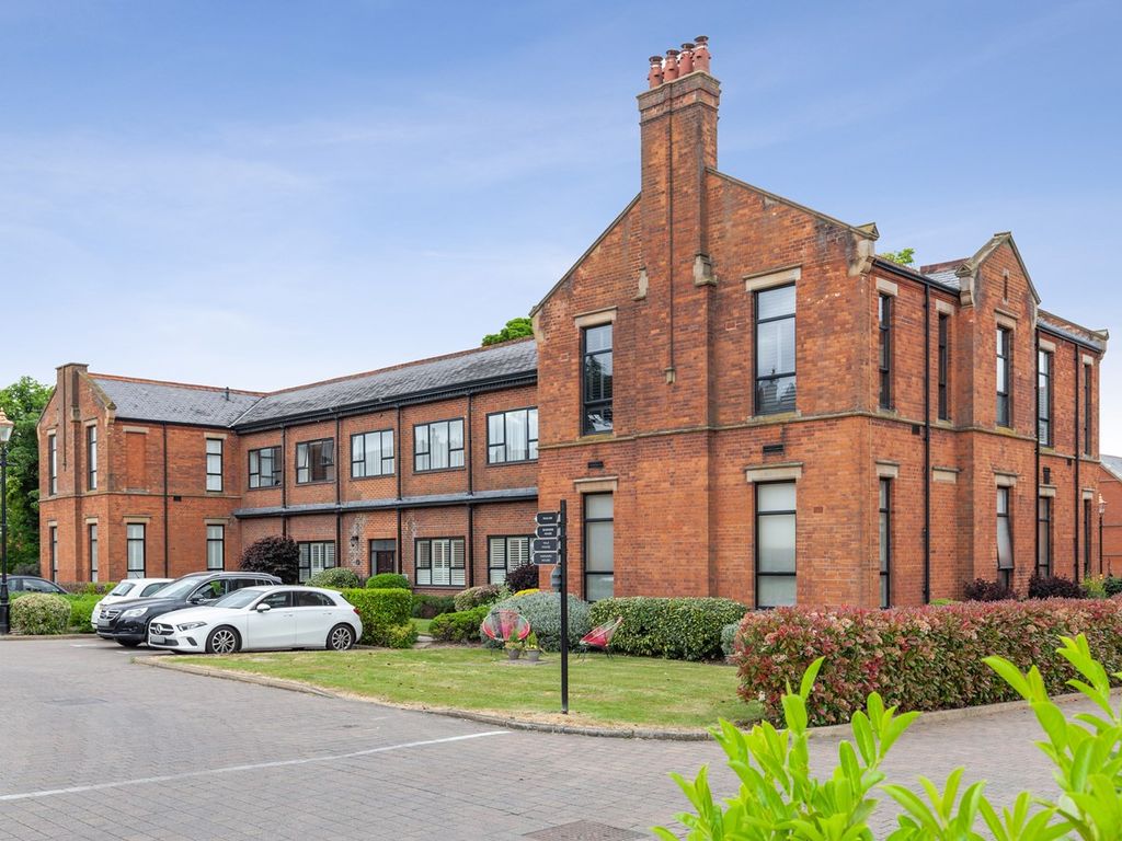 2 bed flat for sale in Marlborough Drive, Bushey WD23 Zoopla