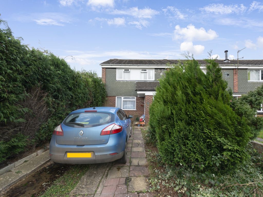 3 bed end terrace house for sale in Welbeck Road, Yeovil BA21 Zoopla