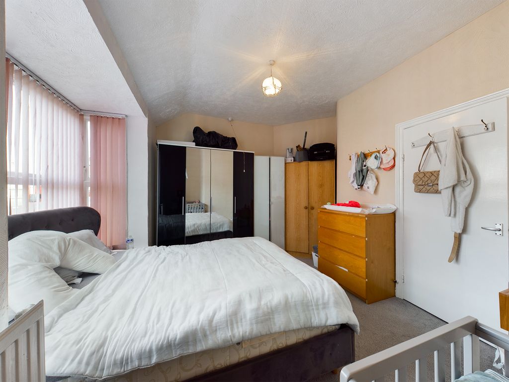 2 bed terraced house for sale in Birdwell Road, Sheffield S4 Zoopla